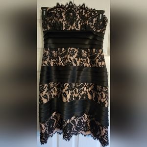 BCBGMAXAZRIA strapless lace dress